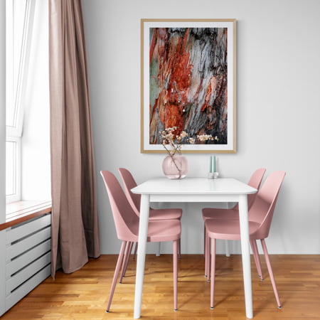Dining_room_flooded_in_natural_light